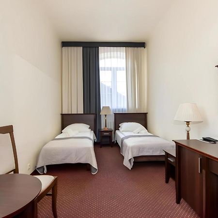 Savoy Bed and Breakfast Spała Εξωτερικό φωτογραφία