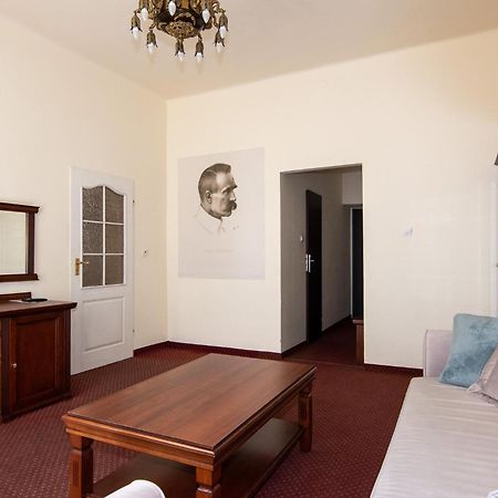Savoy Bed and Breakfast Spała Εξωτερικό φωτογραφία