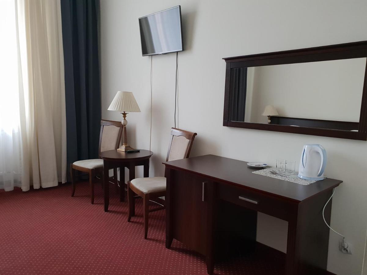Savoy Bed and Breakfast Spała Εξωτερικό φωτογραφία