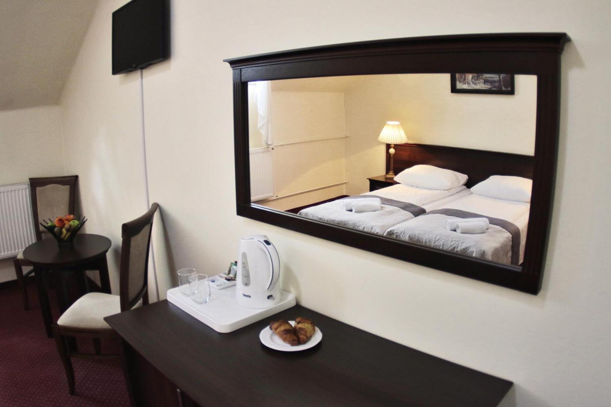 Savoy Bed and Breakfast Spała Εξωτερικό φωτογραφία