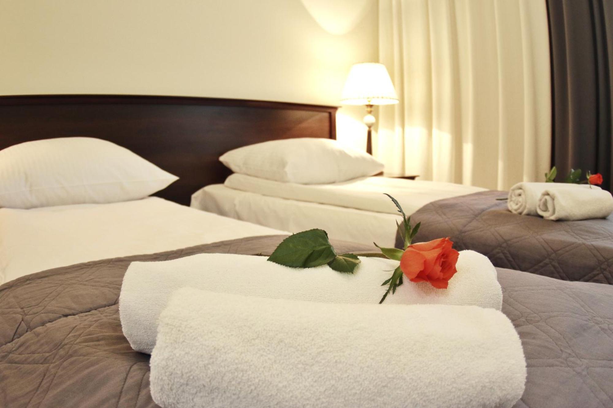 Savoy Bed and Breakfast Spała Εξωτερικό φωτογραφία