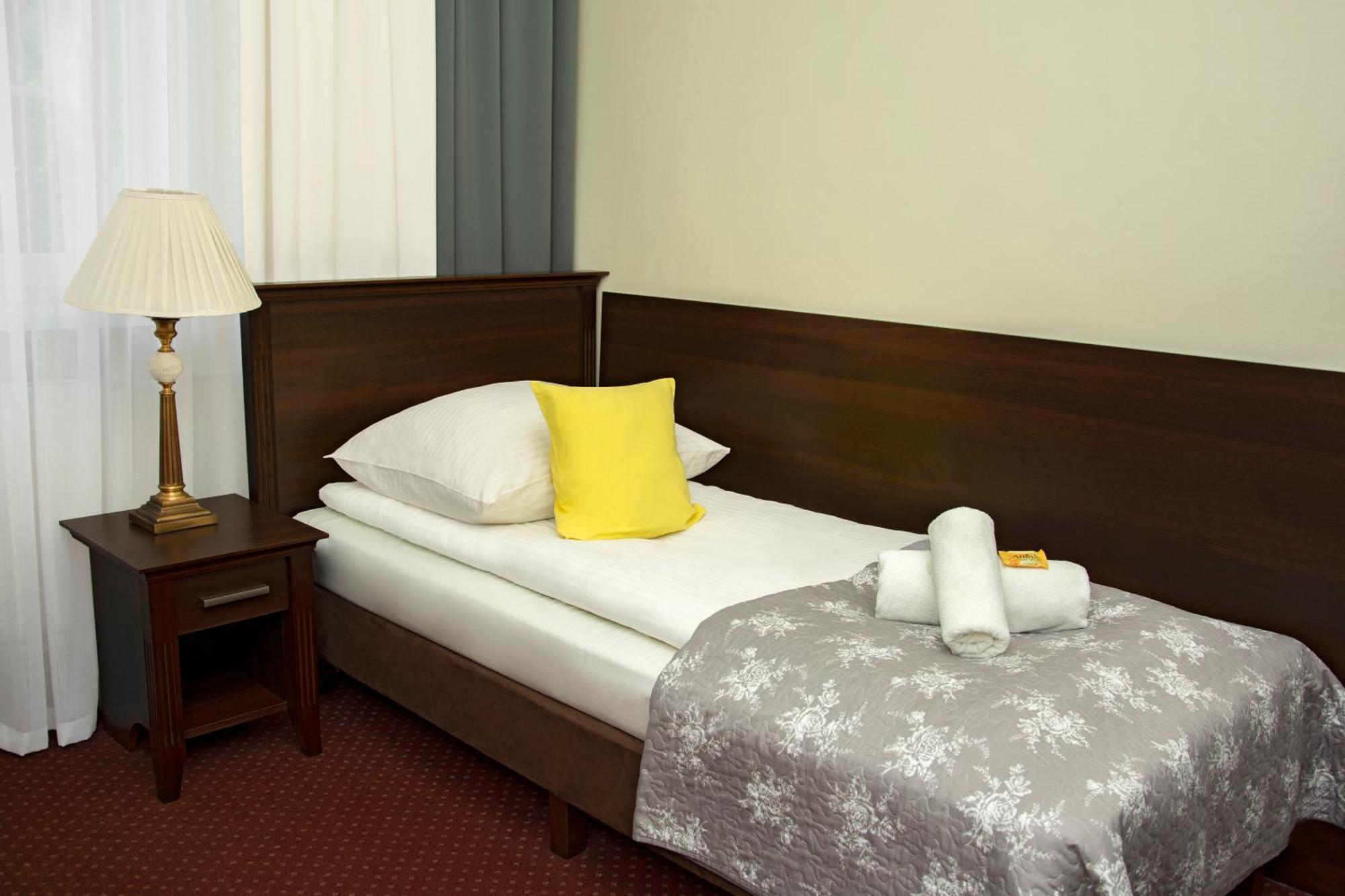 Savoy Bed and Breakfast Spała Εξωτερικό φωτογραφία