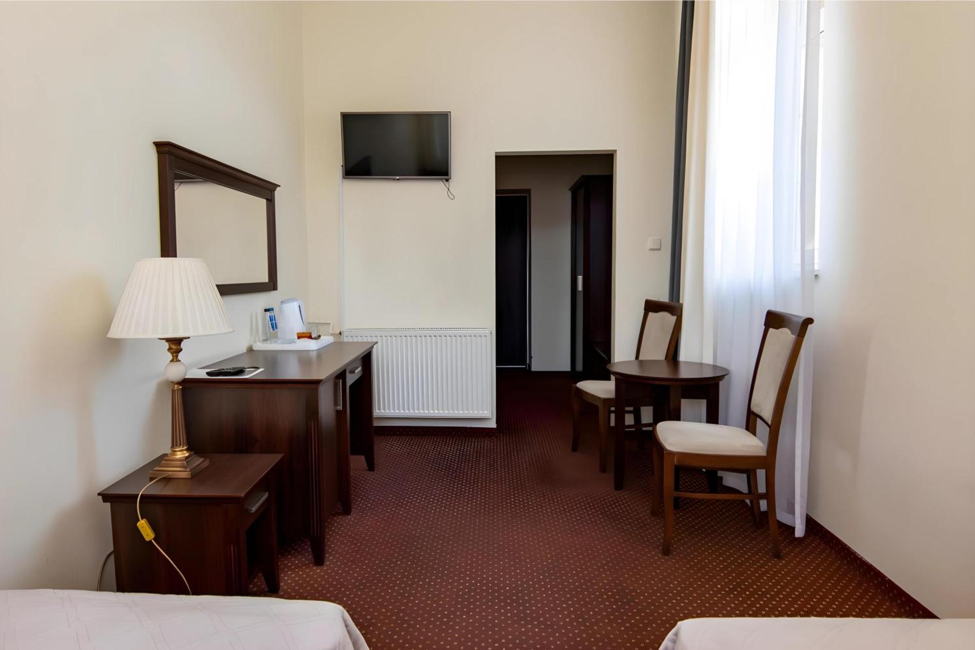 Savoy Bed and Breakfast Spała Εξωτερικό φωτογραφία