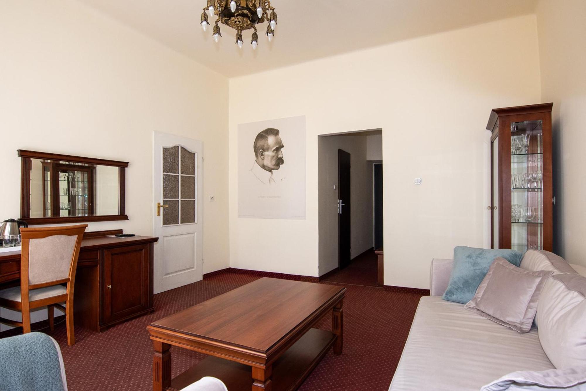 Savoy Bed and Breakfast Spała Εξωτερικό φωτογραφία