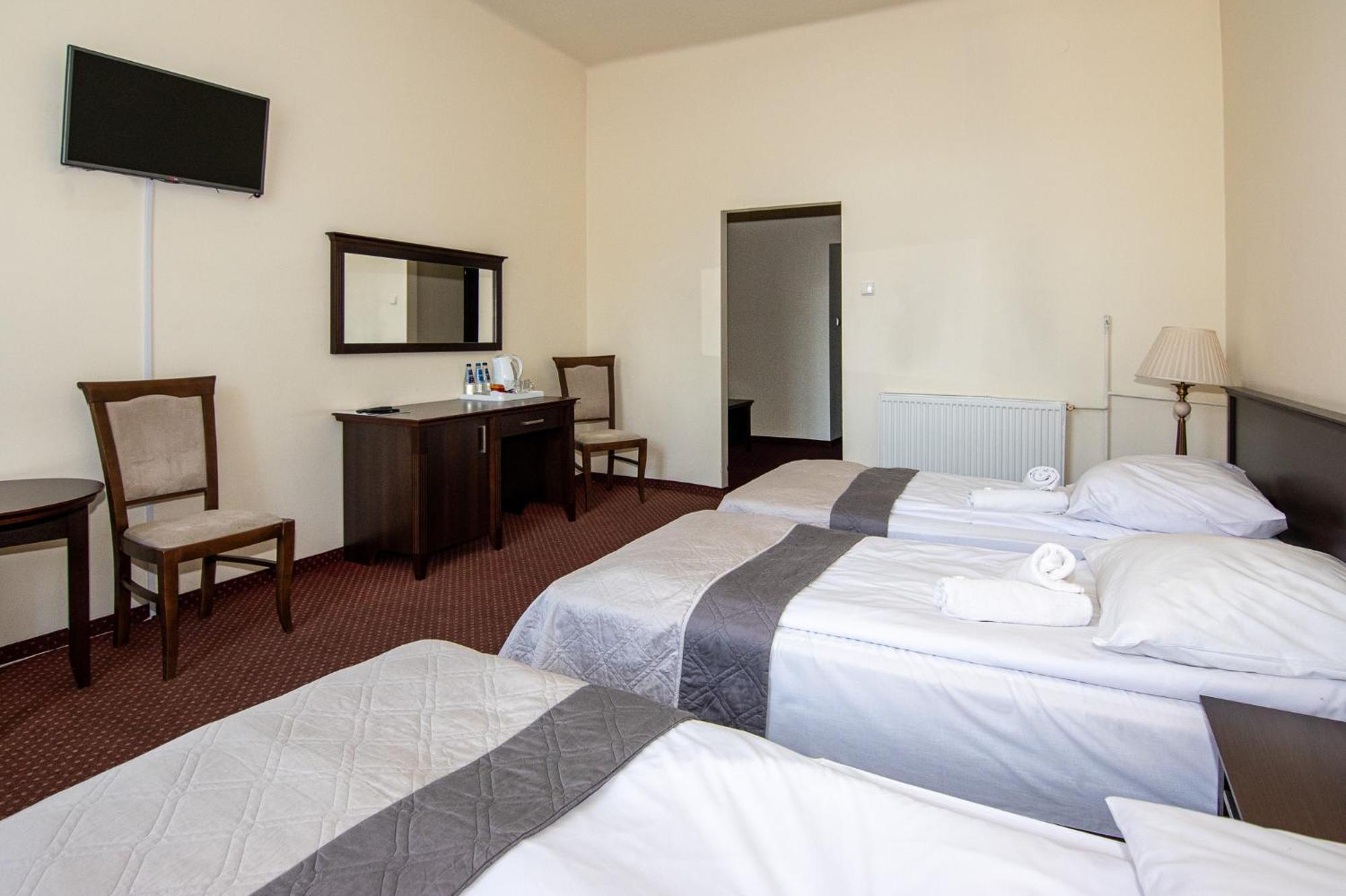 Savoy Bed and Breakfast Spała Εξωτερικό φωτογραφία